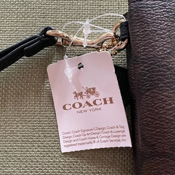 NWT Coach Wristlet - Picture 3 of 3